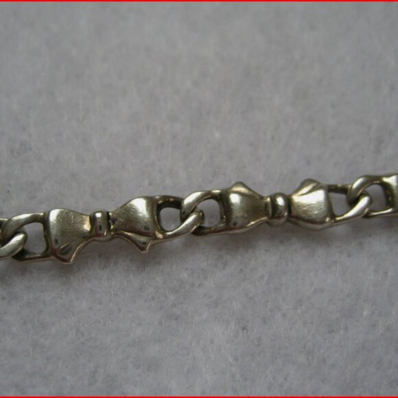 Tiffany & Co Continuous Bows Bracelet Sterling Silver Retired, Vintage, Rare - Picture 1 of 3